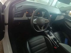 Volkswagen Bora 1.5L Automatic Comfort Limited Edition - ფოტო 9
