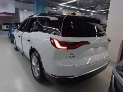 NIO ES8 100kWh Seven-Seater - ფოტო 4