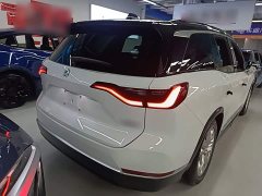 NIO ES8 100kWh Seven-Seater - ფოტო 6