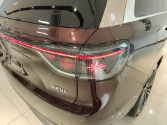 AITO Wenjie M9 Extended Range Ultra 52kWh 6-Seater with 192-Line LiDAR - ფოტო 7