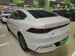 BYD Qin PLUS Glory Edition DM-i 55KM Leading - фото 4