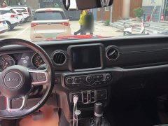 Jeep Gladiator 3.6L Pioneer Edition - ფოტო 10