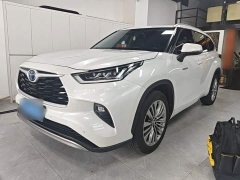 Toyota Highlander 2.5L Intelligent Hybrid AWD Premium 7-Seater - ფოტო 1