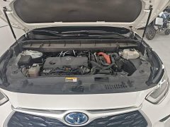 Toyota Highlander 2.5L Intelligent Hybrid AWD Premium 7-Seater - ფოტო 19