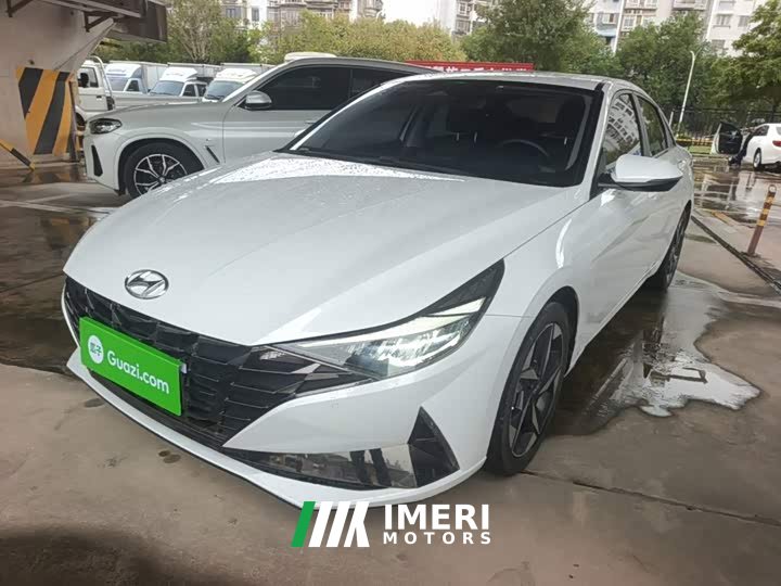 Hyundai Elantra 1.5L CVT Luxury
