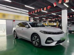 Geely Galaxy A7 EM-i 150km Premium Edition - фото 3
