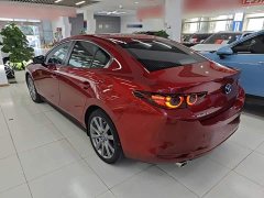 Mazda3 Axela 2.0L Automatic Radiance Edition - photo 4