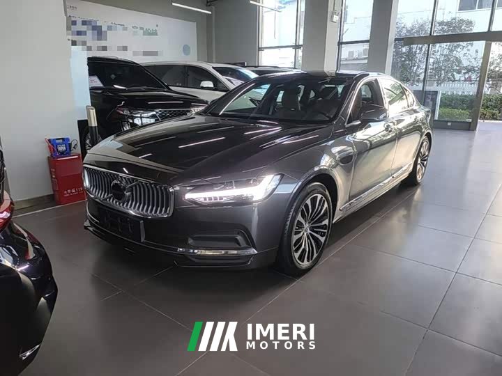 Volvo S90 B5 Intelligent Luxury Edition - автомобиль из Китая