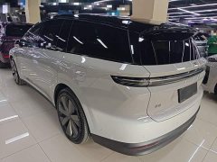 Li Auto i8 Standard Edition - ფოტო 4