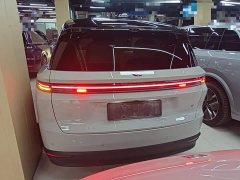 Li Auto i8 Standard Edition - ფოტო 5