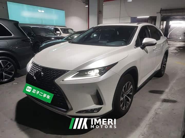 Lexus RX Facelift 300 FWD Comfort - автомобиль из Китая