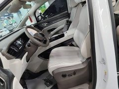Denza D9 DM-i 1040 Premium - фото 14