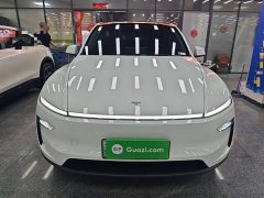 Tesla Model Y Rear-Wheel Drive - photo 2