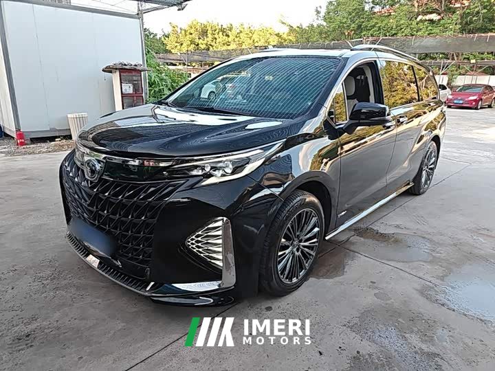 Toyota Sienna 2.5L Hybrid Comfort Edition - car from China