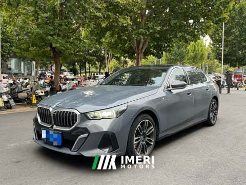 2024 BMW 5 Series 525Li M Sport Package - car from China