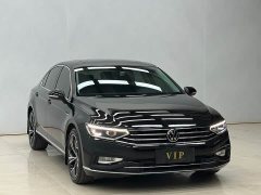 Volkswagen Magotan 330TSI DSG Luxury - ფოტო 1