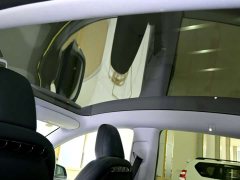 Tesla Model Y Rear-Wheel Drive - ფოტო 11
