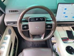Li Auto Li Xiang MEGA Ultra - ფოტო 11