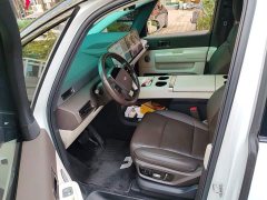 Li Auto Li Xiang MEGA Ultra - ფოტო 16