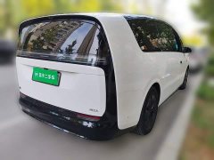 Li Auto Li Xiang MEGA Ultra - ფოტო 6