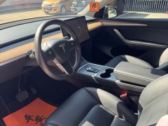 Tesla Model Y Long Range All-Wheel Drive - photo 9