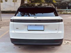 Li Auto i6 Two-Wheel Drive Standard - ფოტო 4
