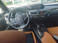 Lexus UX New Energy 300e Pure Joy Edition - ფოტო 10