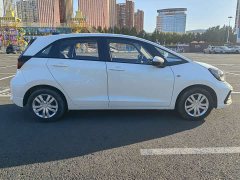 Honda Fit 1.5L CVT Tide Crossing Edition - ფოტო 8