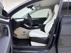 Tesla Model Y Rear-Wheel Drive - ფოტო 5