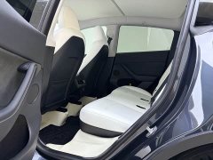 Tesla Model Y Rear-Wheel Drive - ფოტო 7
