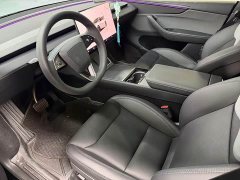 Tesla Model Y Rear-Wheel Drive - ფოტო 11