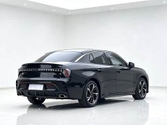 Lynk & Co 03 1.5T DCT Pro - ფოტო 9