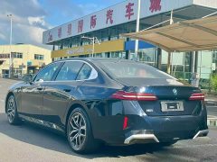 BMW i5 eDrive 35L M Sport Package - ფოტო 4