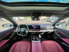 BMW i5 eDrive 35L M Sport Package - ფოტო 8
