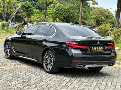 BMW 5 Series Facelift 530Li Premier M Sport Package - ფოტო 15