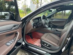BMW 5 Series Facelift 530Li Premier M Sport Package - ფოტო 4