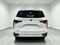 Toyota Gravia 2.5L Hybrid Luxury - ფოტო 3