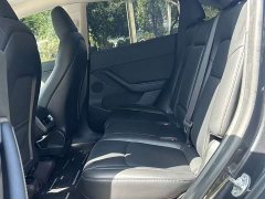 Tesla Model Y Rear-Wheel Drive - ფოტო 8