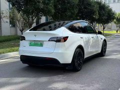Tesla Model Y Standard Range RWD - ფოტო 7