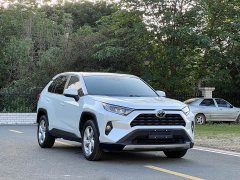 Toyota RAV4 2.0L CVT FWD Fashion Plus Edition - ფოტო 1