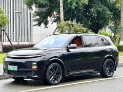 Li Auto L7 Pro - ფოტო 1