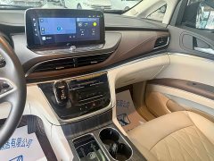 Buick GL8 Land Business Class Smart Edition - ფოტო 16