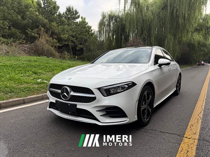 Mercedes-Benz A-Class Facelift A 200 L Sport Sedan Fashion Edition