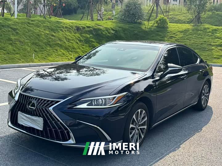 Lexus ES 200 Excellence Edition