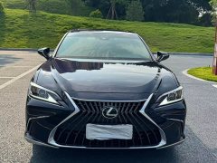 Lexus ES 200 Excellence Edition - ფოტო 2