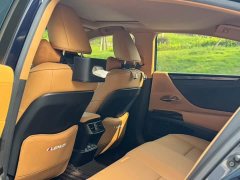Lexus ES 200 Excellence Edition - ფოტო 6