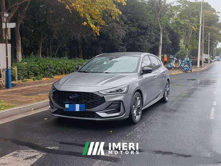 Ford Focus Hatchback EcoBoost 180 Automatic ST Line