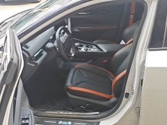 Changan UNI-V 1.5T Premium - ფოტო 4