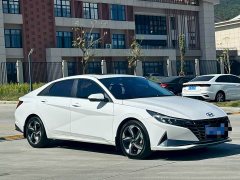 Hyundai Elantra 1.5L CVT Luxury - ფოტო 3