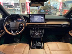 Lincoln Explorer 2.0T Two-Wheel Drive Elite - ფოტო 8